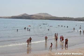 Misa y procesión terrestre-marítima de la playa de Ojos de Garza (Foto TA)